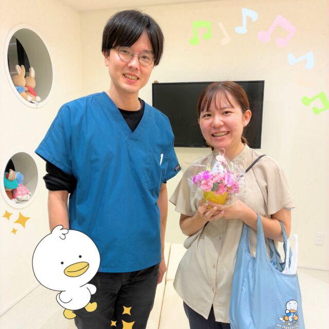 こんにちは❗中野みらい矯正歯科です
治療お疲れ様でした😊
当院を選んでいただきありがとうございました❕
院長と同じペックル推し🪿✨
【無料相談のご予約・お問い合わせ】
☎︎ 03-6454-1040
📱 https://nakano-kyousei.com/counseling/form/
#矯正歯科 #歯科矯正 #矯正専門医 #目立たない矯正 #ワイヤー矯正 #矯正 #歯列矯正 #マウスピース矯正 #インビザライン #大人の矯正 #小児矯正 #子供の矯正 #子どもの矯正 #歯科衛生士 #中野 #中野駅 #中野区 #無料相談 #部分矯正 #矯正中 #キレイになりたい #矯正女子 #矯正女子と繋がりたい #矯正男子 #サンリオ #サンリオキャラクター #あひるのペックル #はぴだんぶい #ペックル #ペックル推し